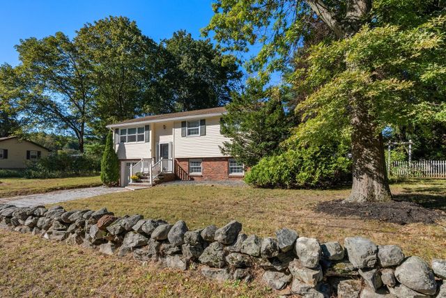 8 Yale St, Groveland, MA 01834