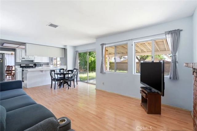 43920 Comstock Avenue, Lancaster, CA 93535