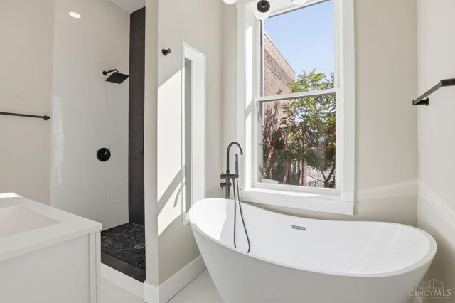 107 Corwine Street, Cincinnati, OH 45202
