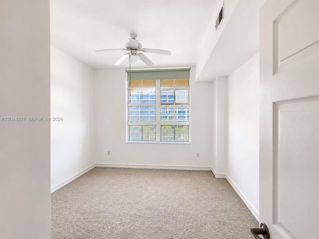 3001 NE 185th St 515, Aventura, FL 33180