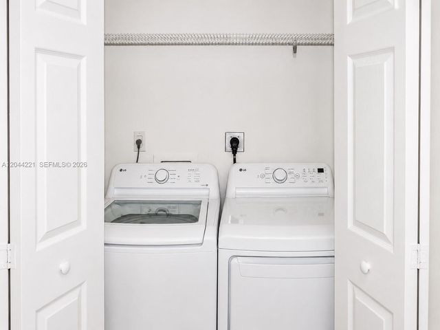 3001 NE 185th St 515, Aventura, FL 33180