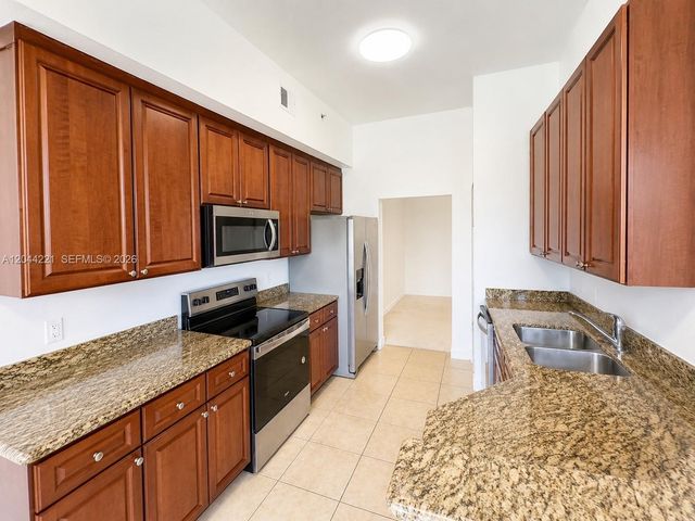 3001 NE 185th St 515, Aventura, FL 33180