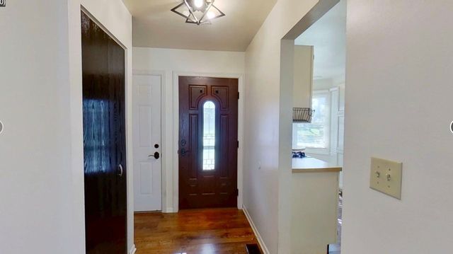 601 Topeka Court, Carol Stream, IL 60188