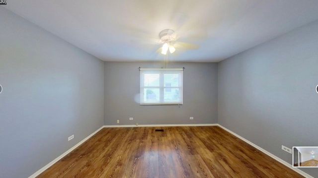 601 Topeka Court, Carol Stream, IL 60188