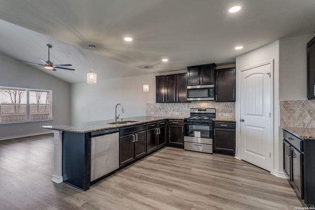 2915 SUNSET BEND, San Antonio, TX 78244