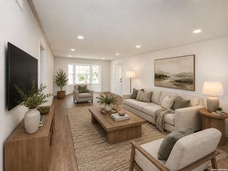 102 Ruelle # 204-D, San Antonio, TX 78209