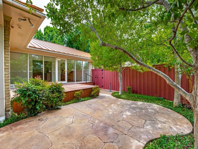 6153 Danbury Lane, Dallas, TX 75214