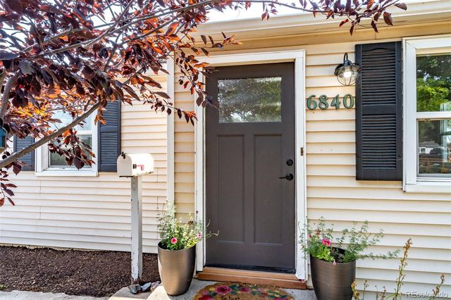 6840 Reno Drive, Arvada, CO 80002
