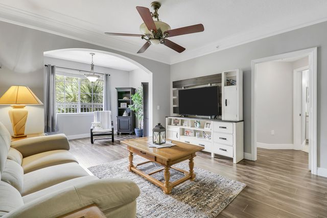 8303 MYRTLEWOOD Circle W, Palm Beach Gardens, FL 33418