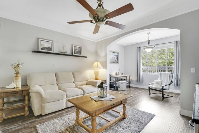 8303 MYRTLEWOOD Circle W, Palm Beach Gardens, FL 33418