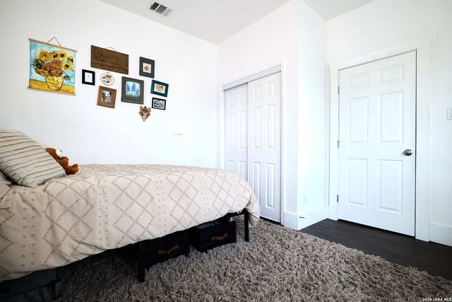 1531 W SUMMIT AVE, San Antonio, TX 78201