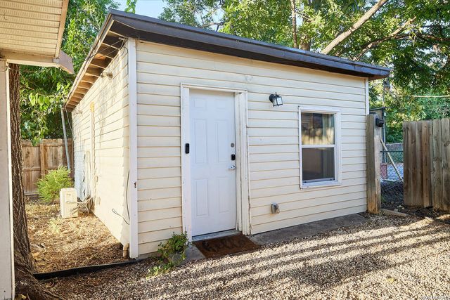 1531 W SUMMIT AVE, San Antonio, TX 78201