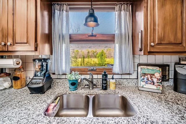 1254 Mountain Loop Road NW, Sugar Valley, GA 30746