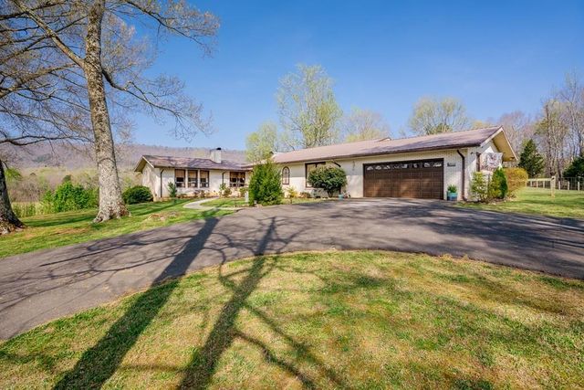 1254 Mountain Loop Road NW, Sugar Valley, GA 30746