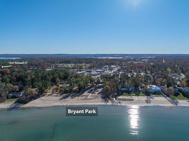 1242 Randall Court, Traverse City, MI 49686