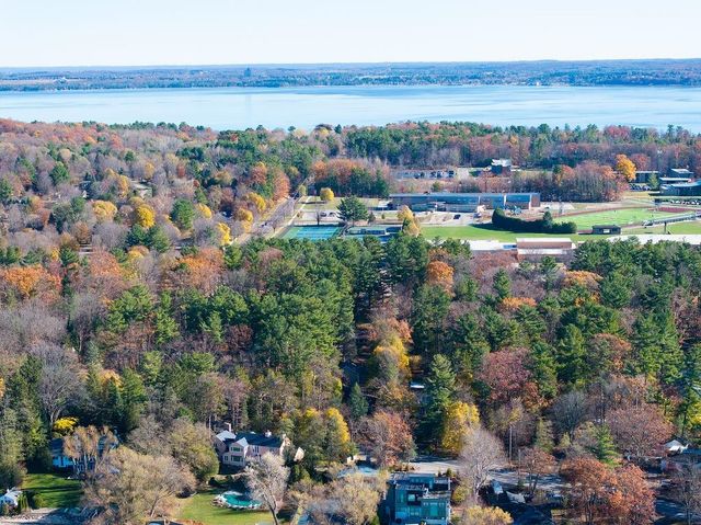 1242 Randall Court, Traverse City, MI 49686