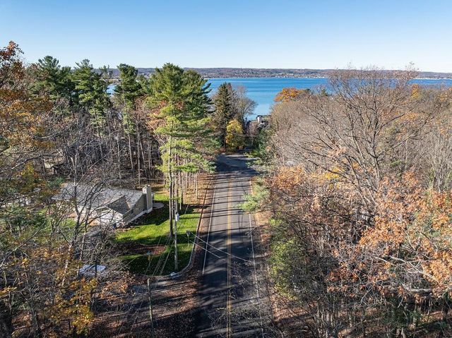 1242 Randall Court, Traverse City, MI 49686