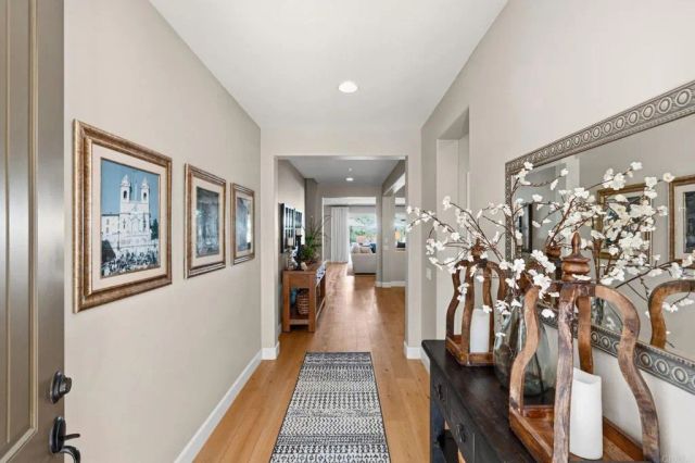 15864 Via Montenero, San Diego, CA 92127