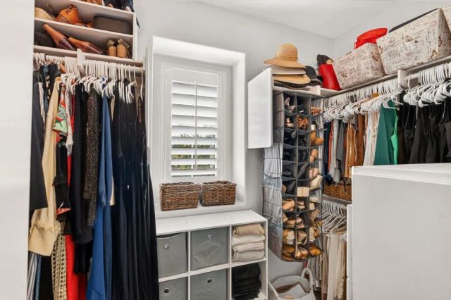 15864 Via Montenero, San Diego, CA 92127