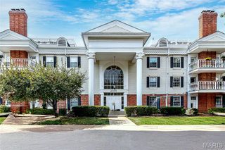 2335 Manor Grove Drive 9, Chesterfield, MO 63017