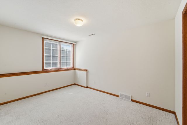 614 NE Bristol Drive, Ankeny, IA 50021