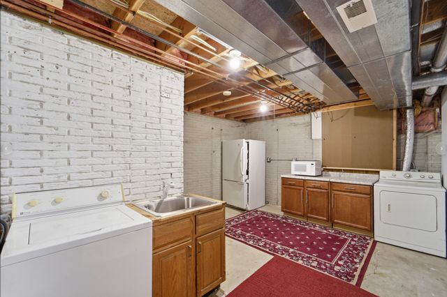 614 NE Bristol Drive, Ankeny, IA 50021