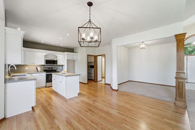 614 NE Bristol Drive, Ankeny, IA 50021