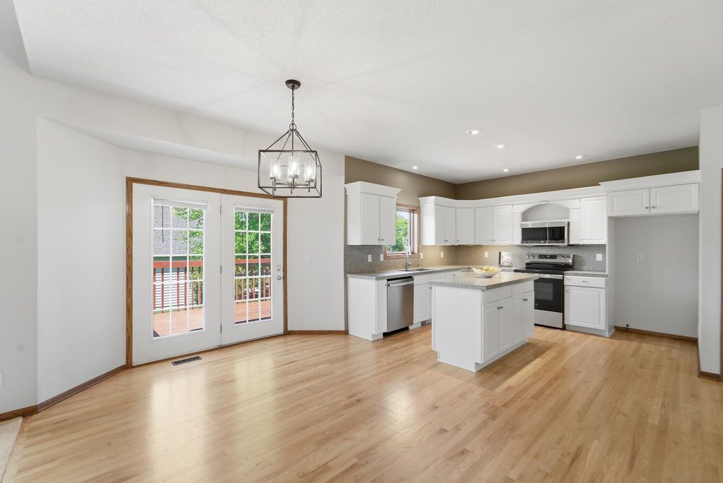 614 NE Bristol Drive, Ankeny, IA 50021