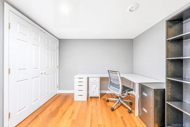 9 Cortelyou Street W, Huntington Station, NY 11746