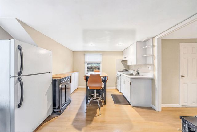 9 Cortelyou Street W, Huntington Station, NY 11746