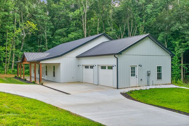 4151 Southside Rd, Southside, TN 37171