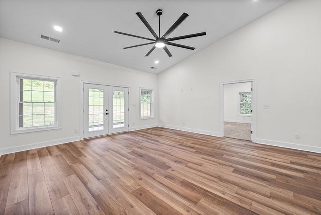 4151 Southside Rd, Southside, TN 37171