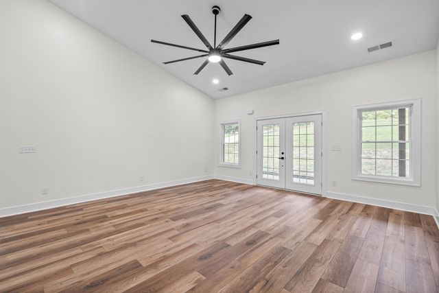 4151 Southside Rd, Southside, TN 37171