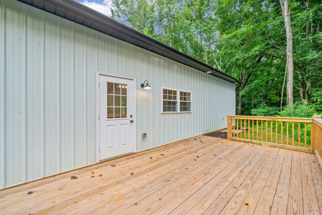 4151 Southside Rd, Southside, TN 37171