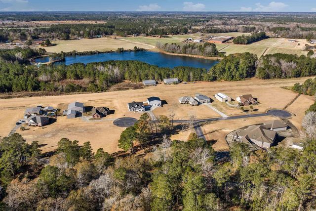 206 Mooney Ct., Loris, SC 29569