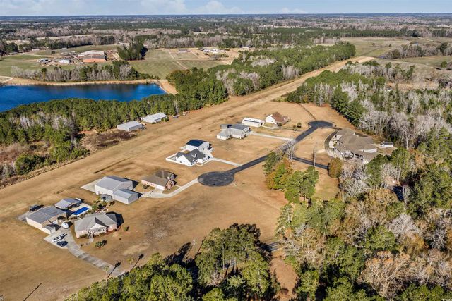 206 Mooney Ct., Loris, SC 29569