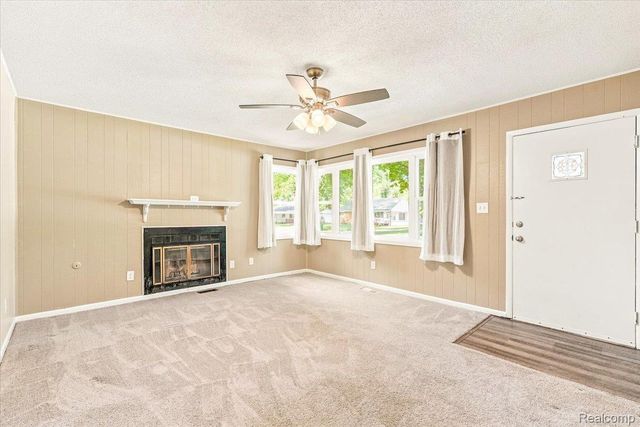 1482 Blossom Avenue, Ypsilanti Charter Township, MI 48198