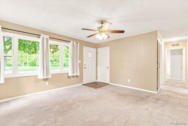1482 Blossom Avenue, Ypsilanti Charter Township, MI 48198