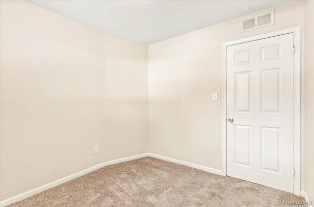 1482 Blossom Avenue, Ypsilanti Charter Township, MI 48198