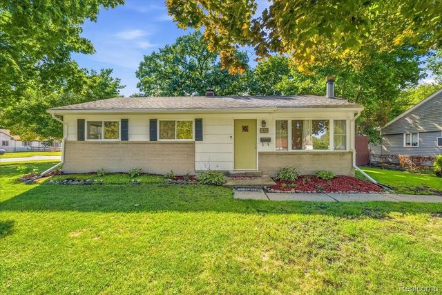 1482 Blossom Avenue, Ypsilanti Charter Township, MI 48198