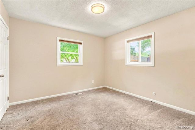1482 Blossom Avenue, Ypsilanti Charter Township, MI 48198