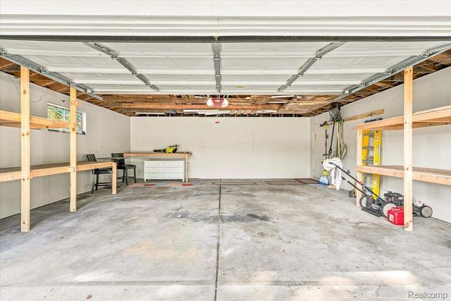 1482 Blossom Avenue, Ypsilanti Charter Township, MI 48198