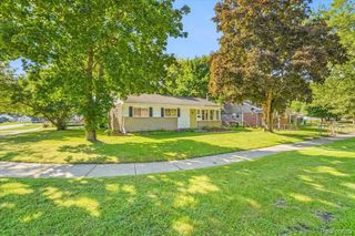 1482 Blossom Avenue, Ypsilanti Charter Township, MI 48198