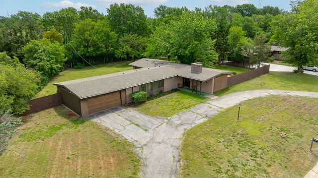 2400 N Yale Ave, Wichita, KS 67220