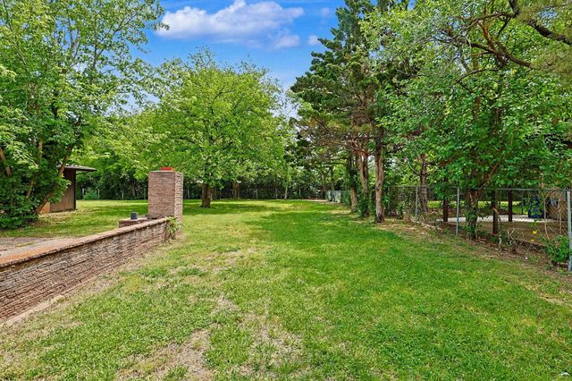 2400 N Yale Ave, Wichita, KS 67220