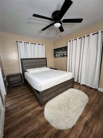 3221 NW 182nd St, Miami Gardens, FL 33056