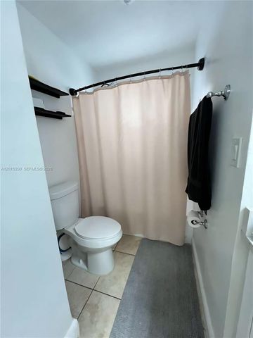3221 NW 182nd St, Miami Gardens, FL 33056