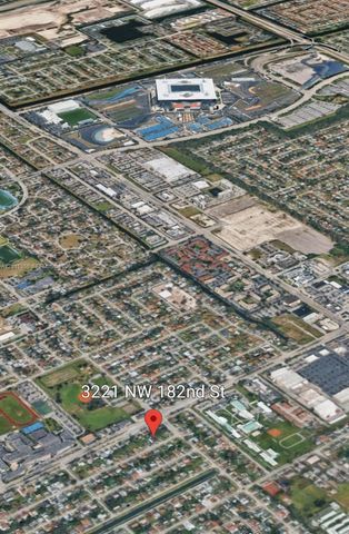 3221 NW 182nd St, Miami Gardens, FL 33056