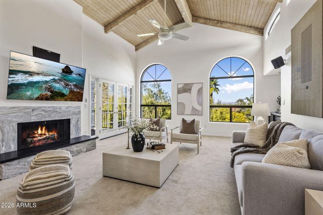 8955 N 45TH Street, Phoenix, AZ 85028