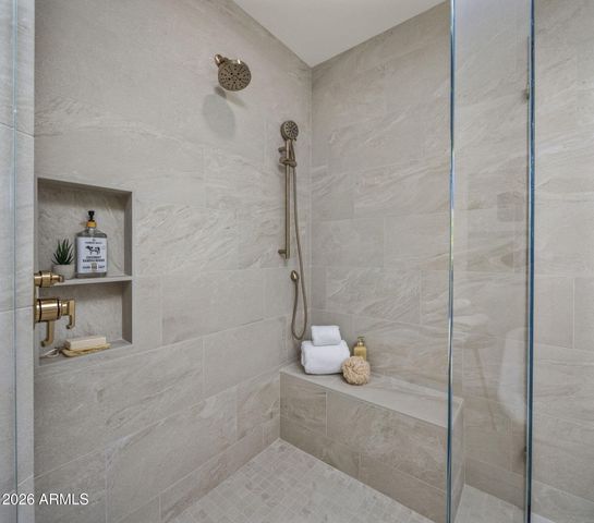 8955 N 45TH Street, Phoenix, AZ 85028